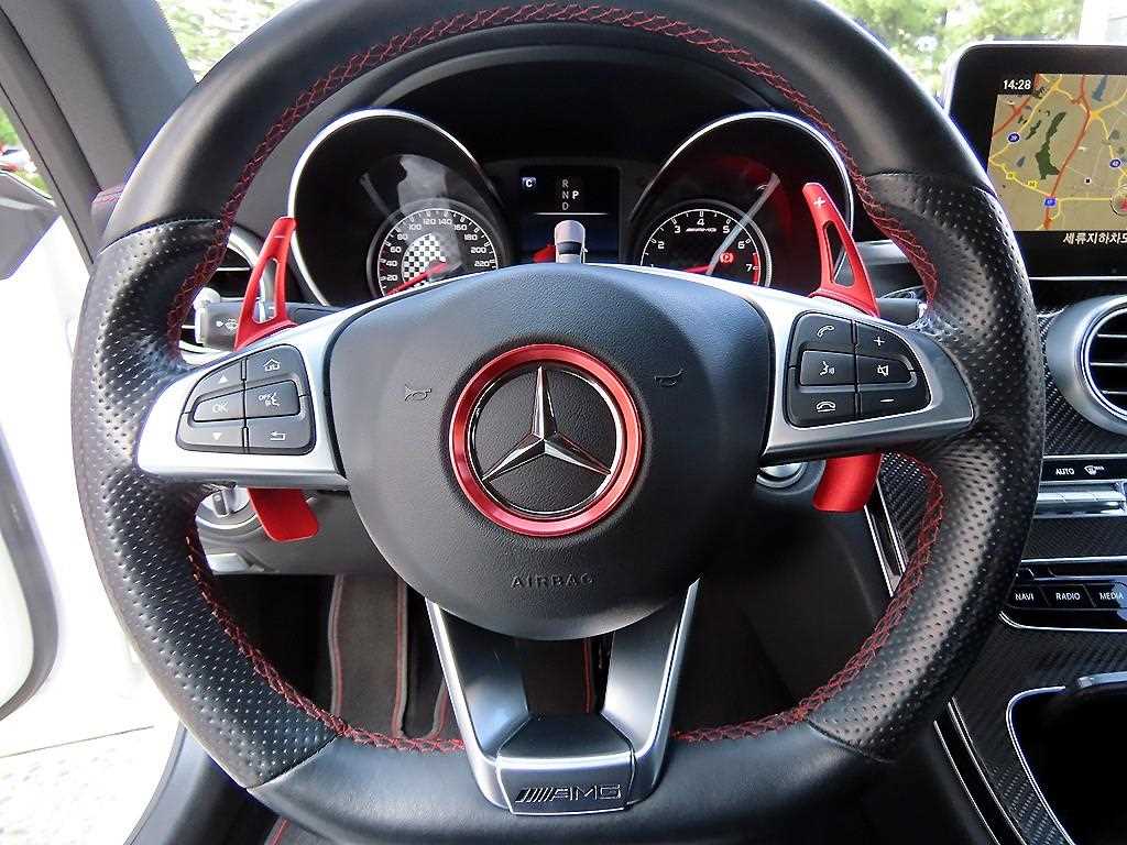 Mercedes-Benz C-Class — photo 08