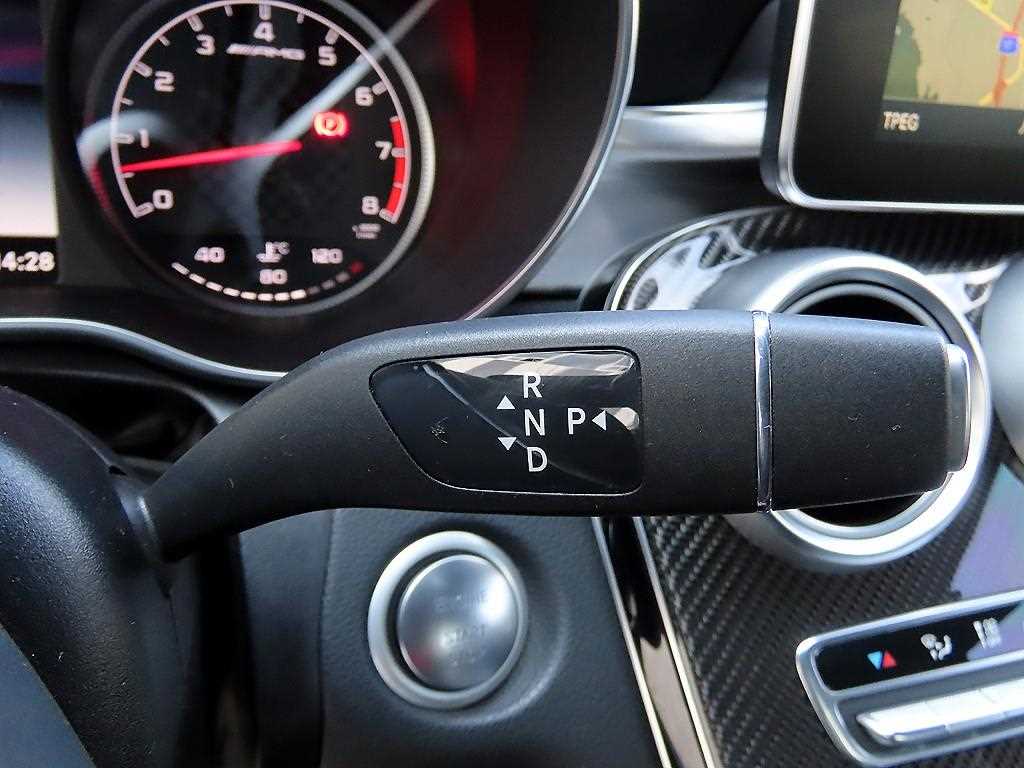 Mercedes-Benz C-Class — photo 11