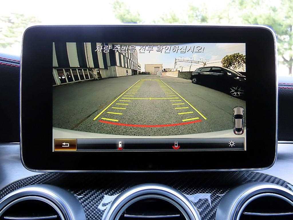 Mercedes-Benz C-Class — photo 15