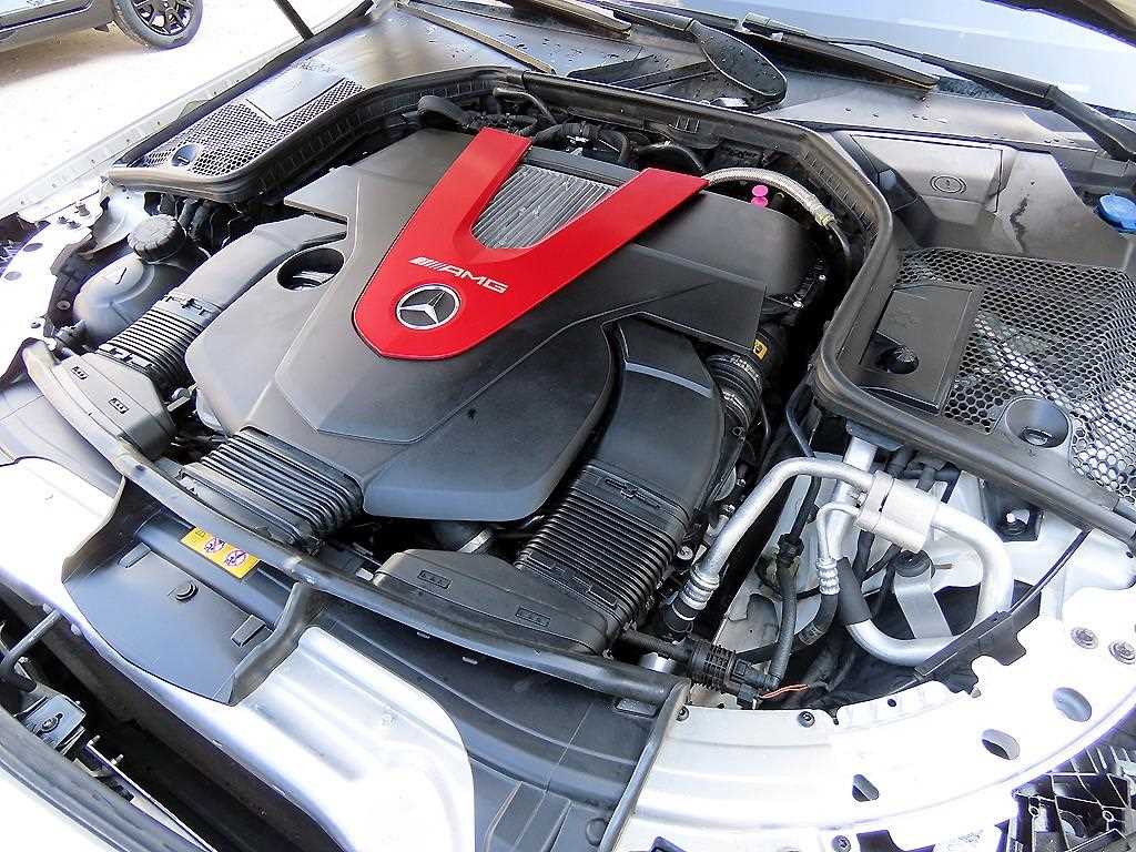 Mercedes-Benz C-Class — photo 19