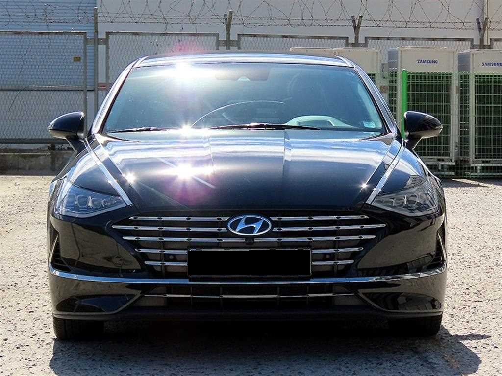 Hyundai Sonata — photo 01