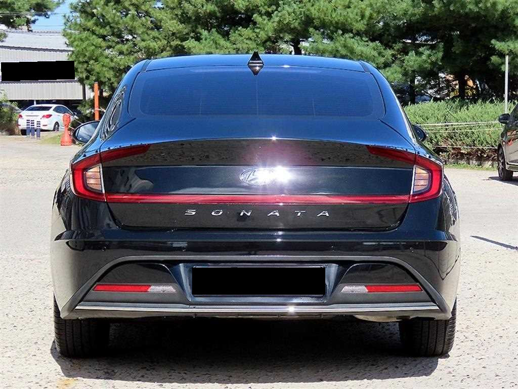 Hyundai Sonata — photo 04