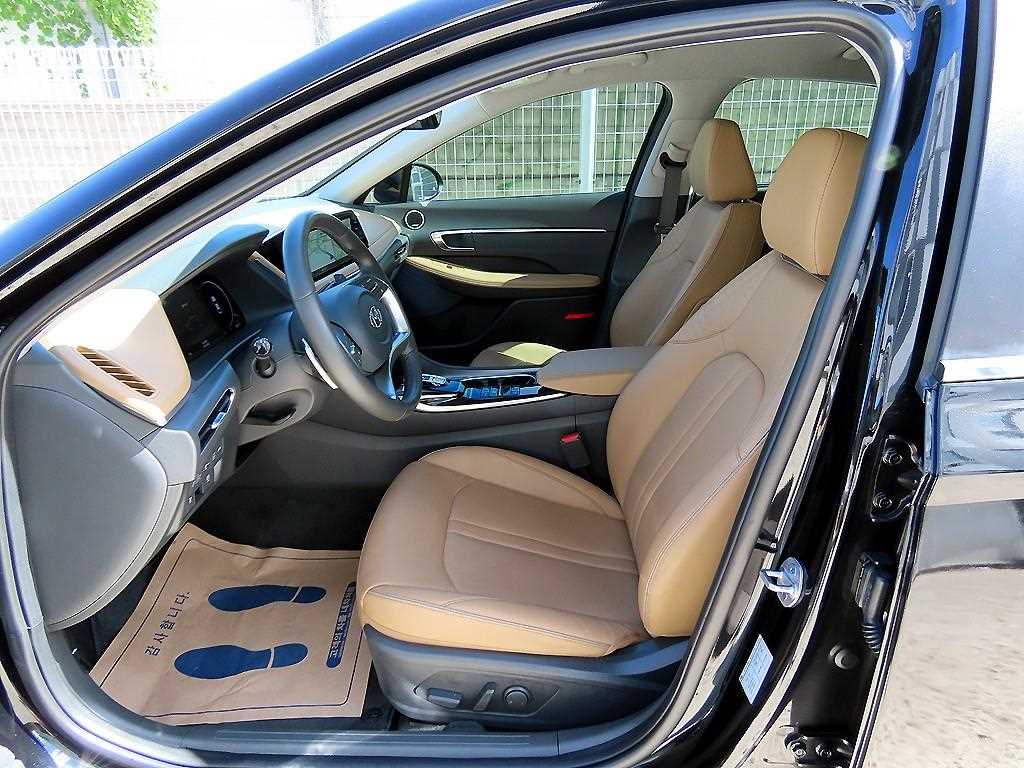Hyundai Sonata — photo 05