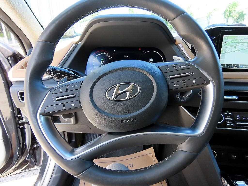 Hyundai Sonata — photo 08