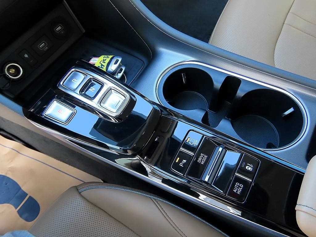 Hyundai Sonata — photo 11