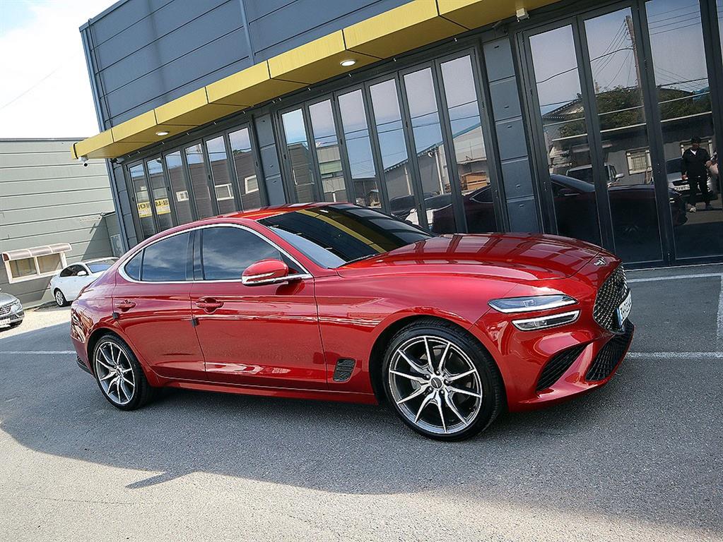 Genesis G70 — photo 20