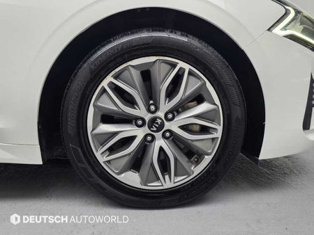 Kia K5 — photo 05