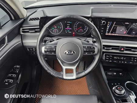 Kia K5 — photo 13