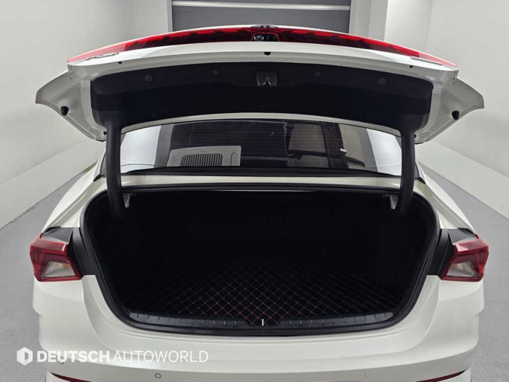 Kia K5 — photo 19