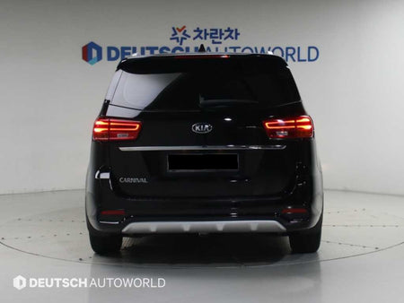Kia Carnival — photo 04