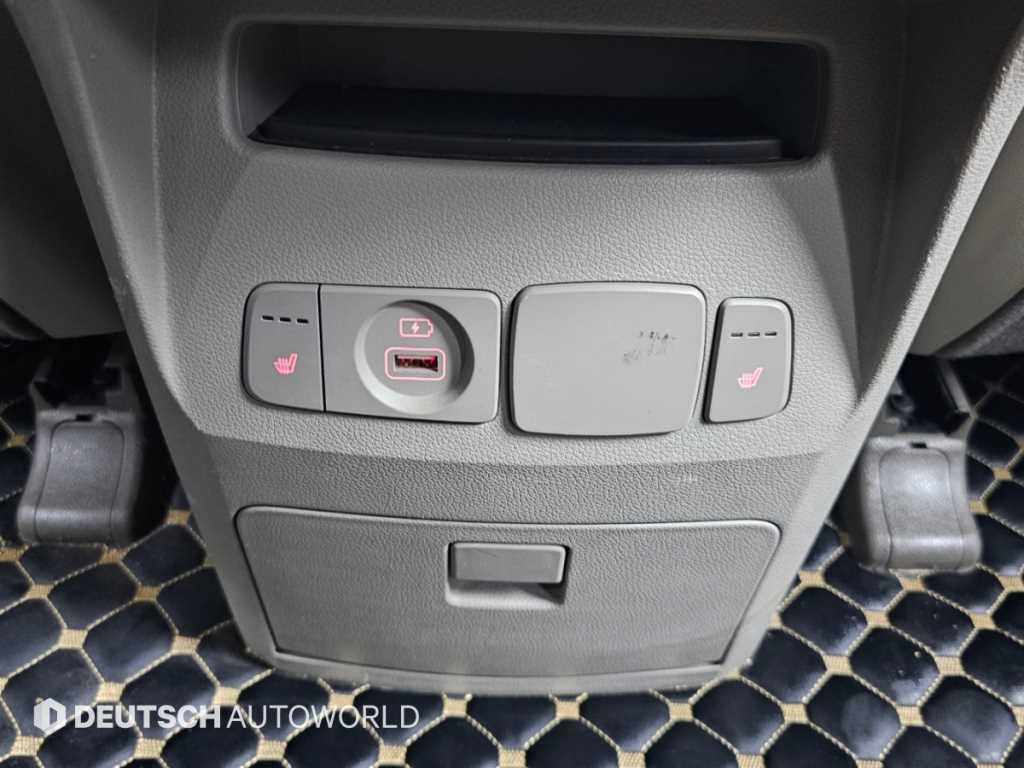 Kia Carnival — photo 16