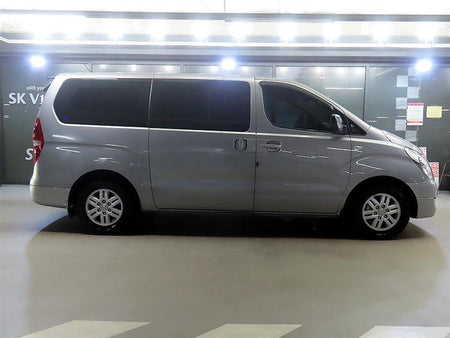 Hyundai Starex — photo 03