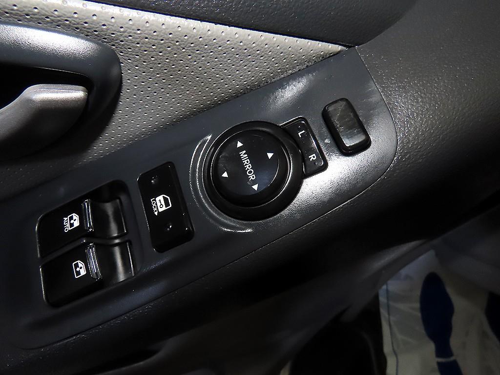 Hyundai Starex — photo 12