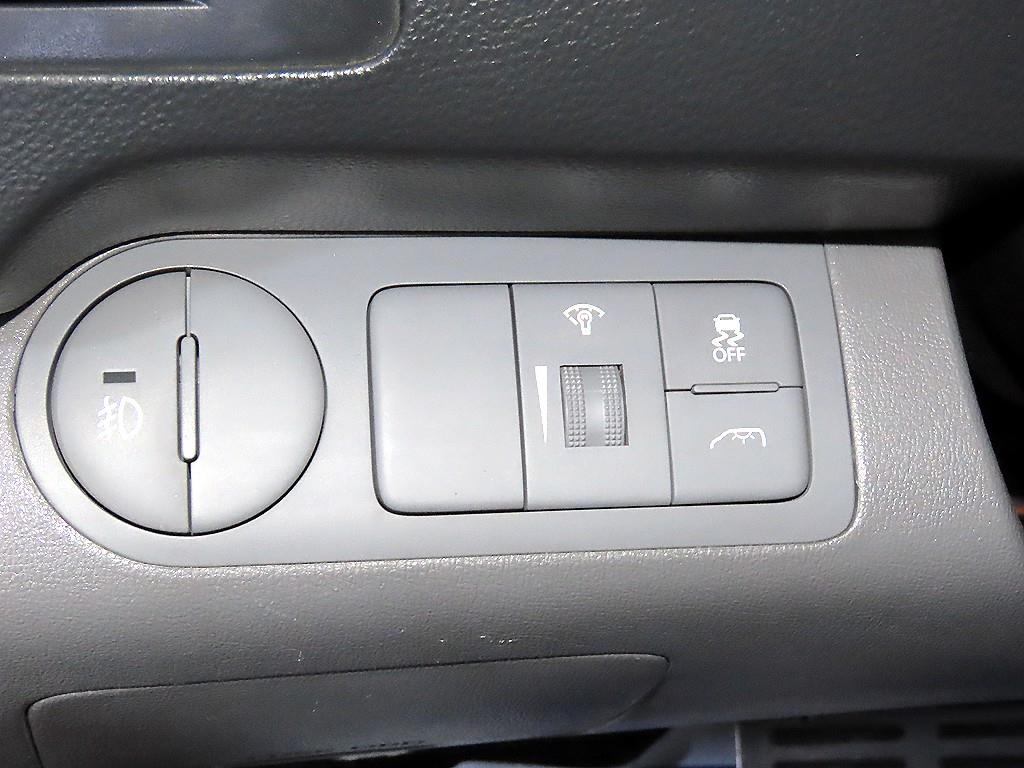 Hyundai Starex — photo 13