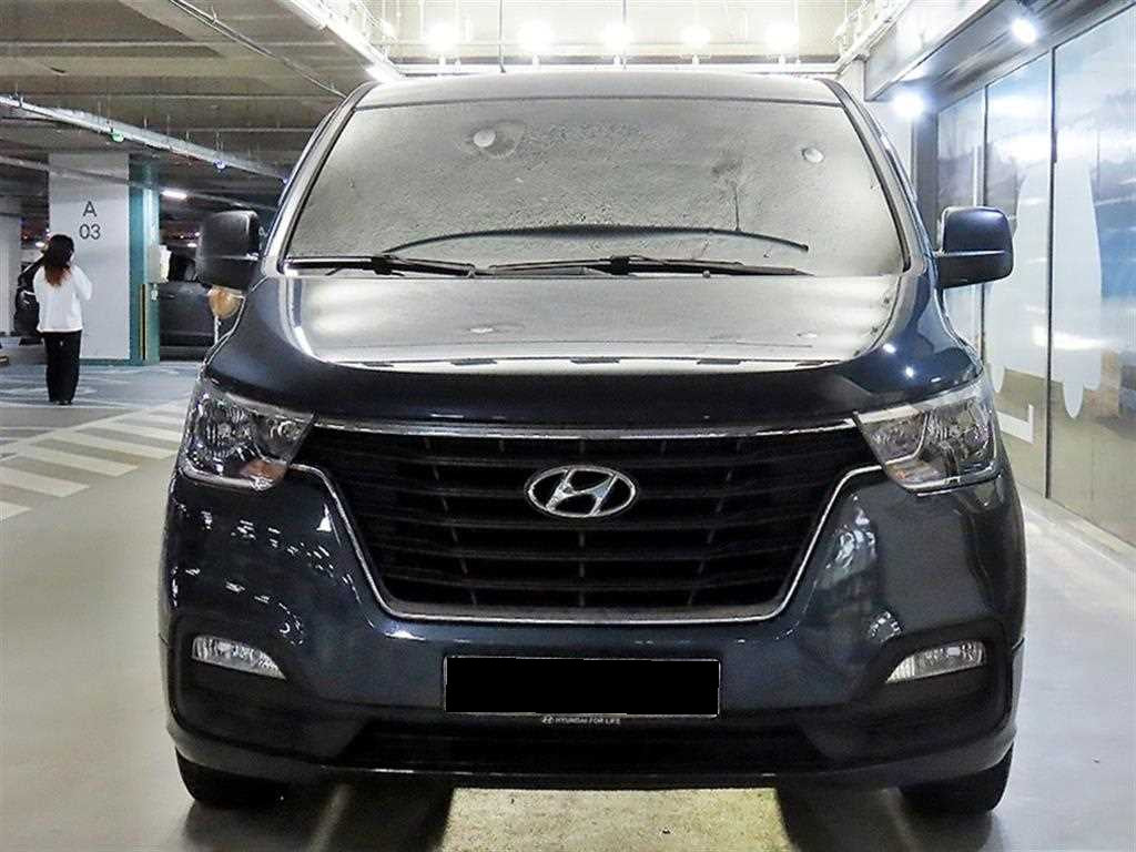 Hyundai Starex — photo 02