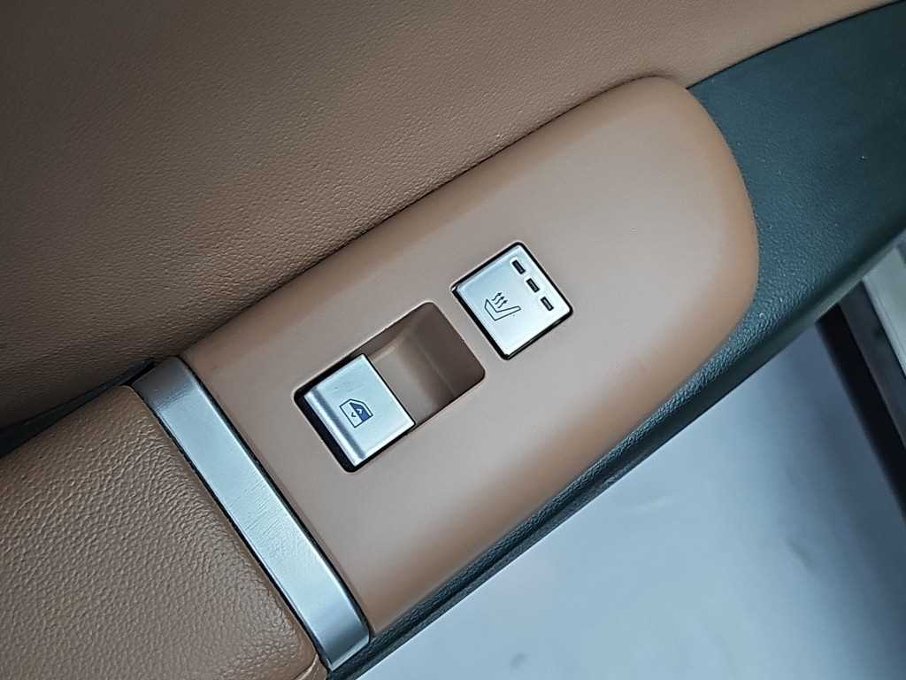 Hyundai Grandeur — photo 13