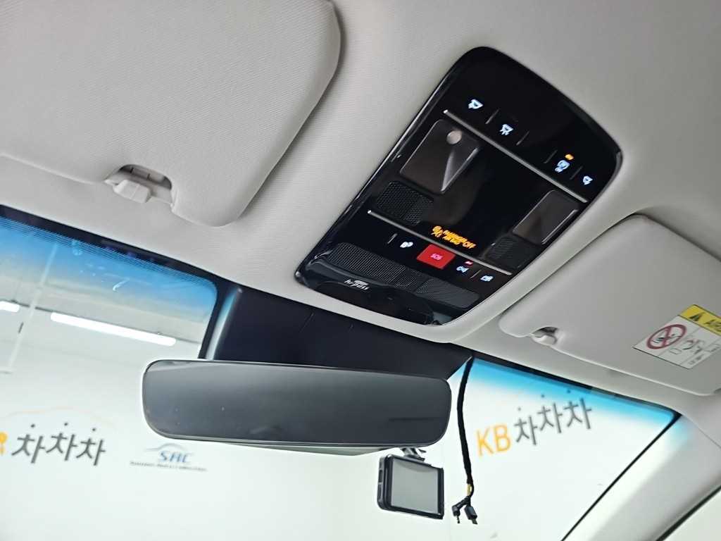 Hyundai Grandeur — photo 16