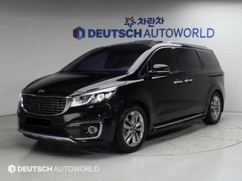 Kia Carnival — photo 01