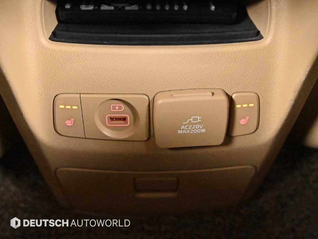 Kia Carnival — photo 16