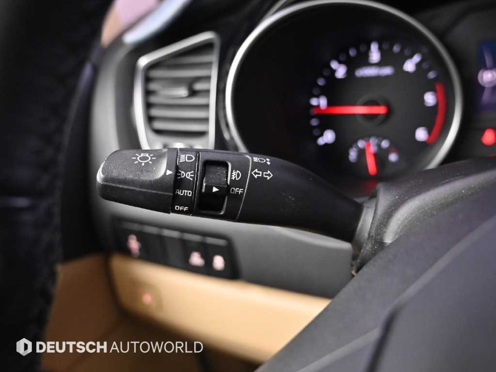 Kia Carnival — photo 17