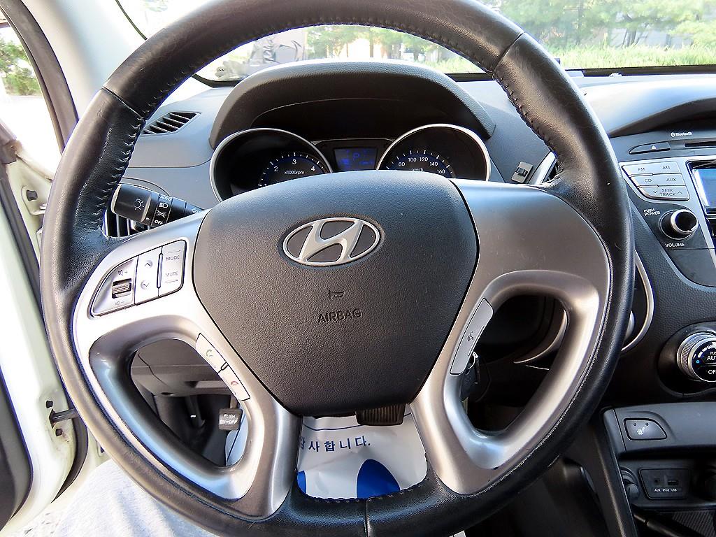 Hyundai Tucson — photo 08