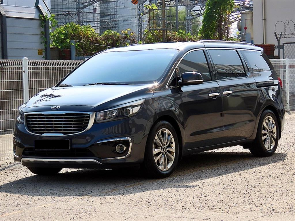 Kia Carnival — photo 02