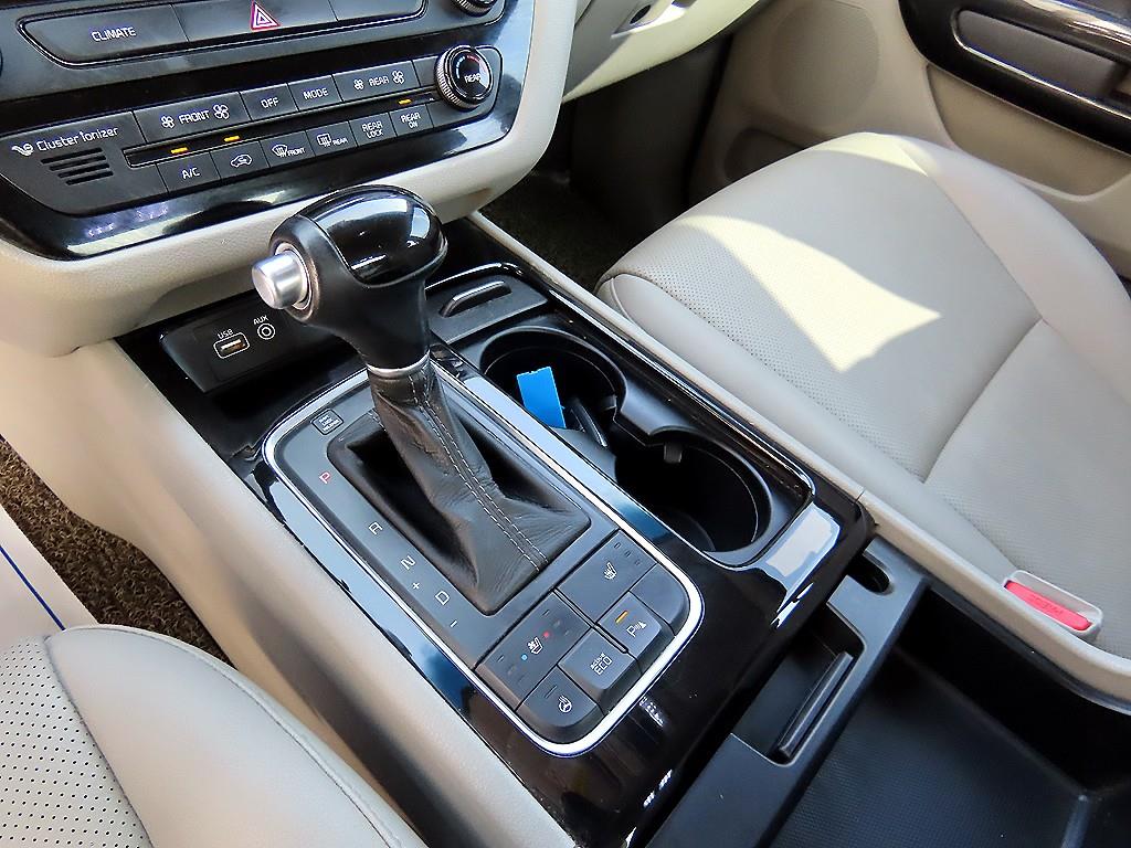 Kia Carnival — photo 11