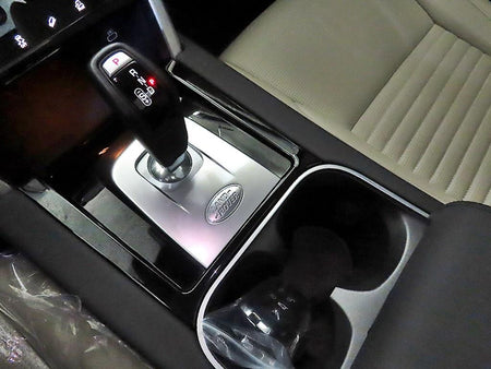Land Rover Discovery Sport — photo 12