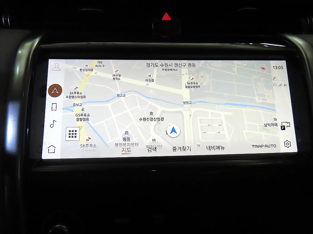 Land Rover Discovery Sport — photo 13