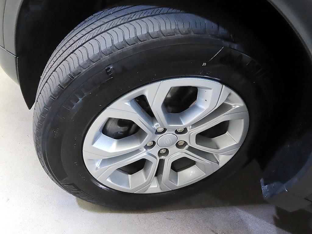 Land Rover Discovery Sport — photo 20
