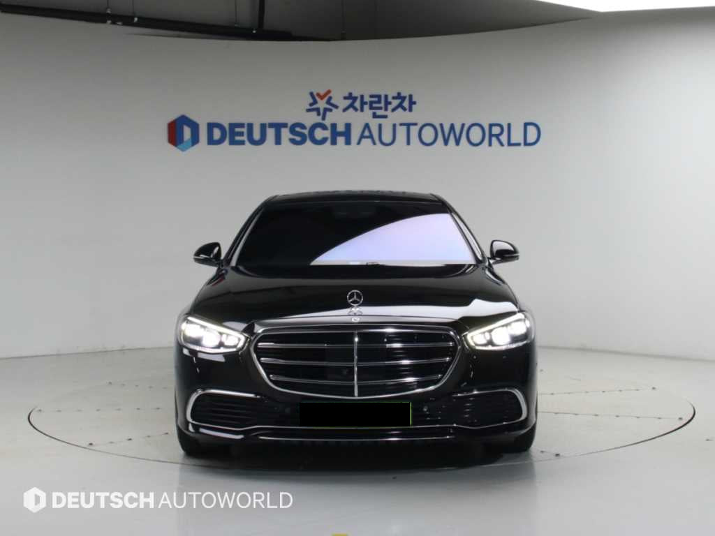 Mercedes-Benz S-Class — photo 03