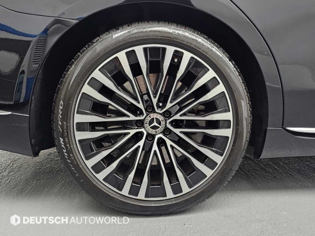 Mercedes-Benz S-Class — photo 05
