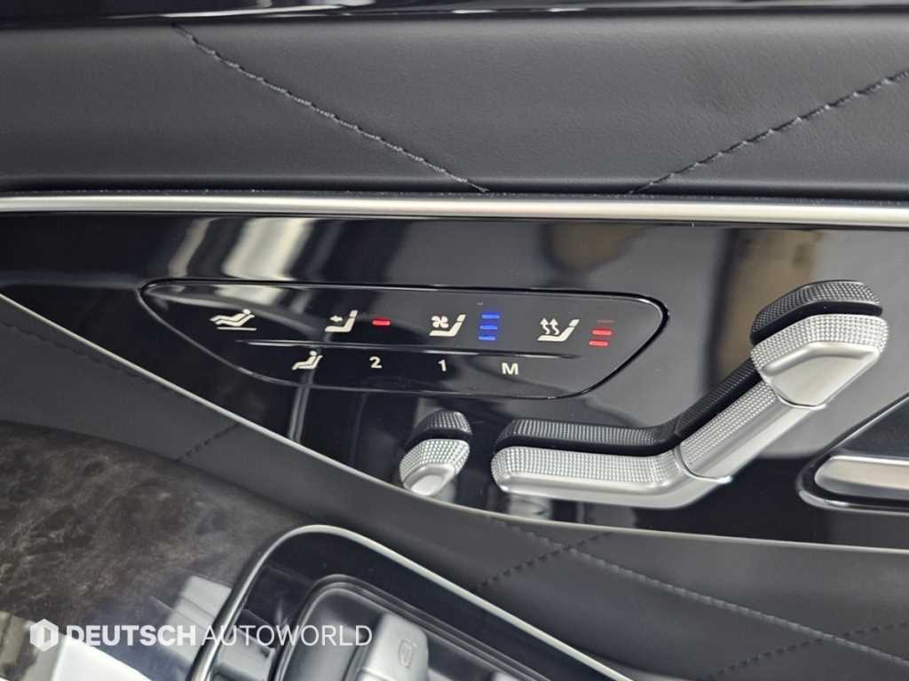 Mercedes-Benz S-Class — photo 16