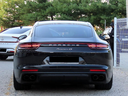 Porsche Panamera — photo 04