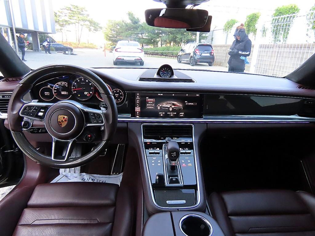 Porsche Panamera — photo 07