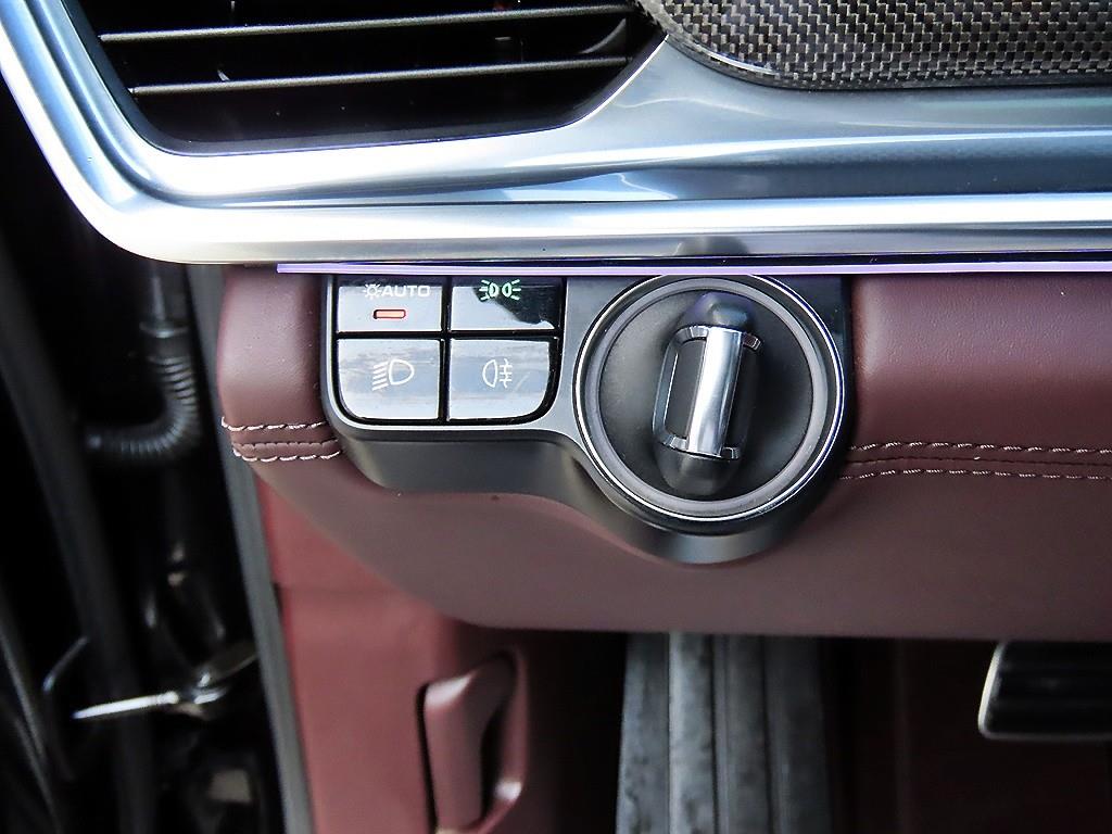 Porsche Panamera — photo 12
