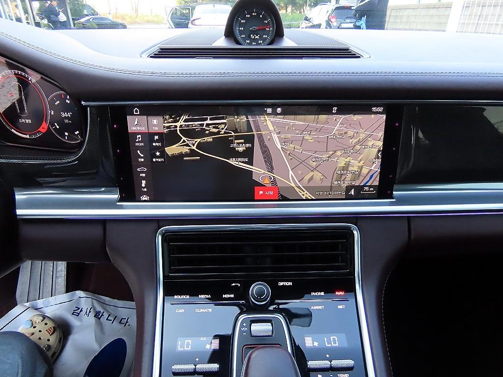 Porsche Panamera — photo 13