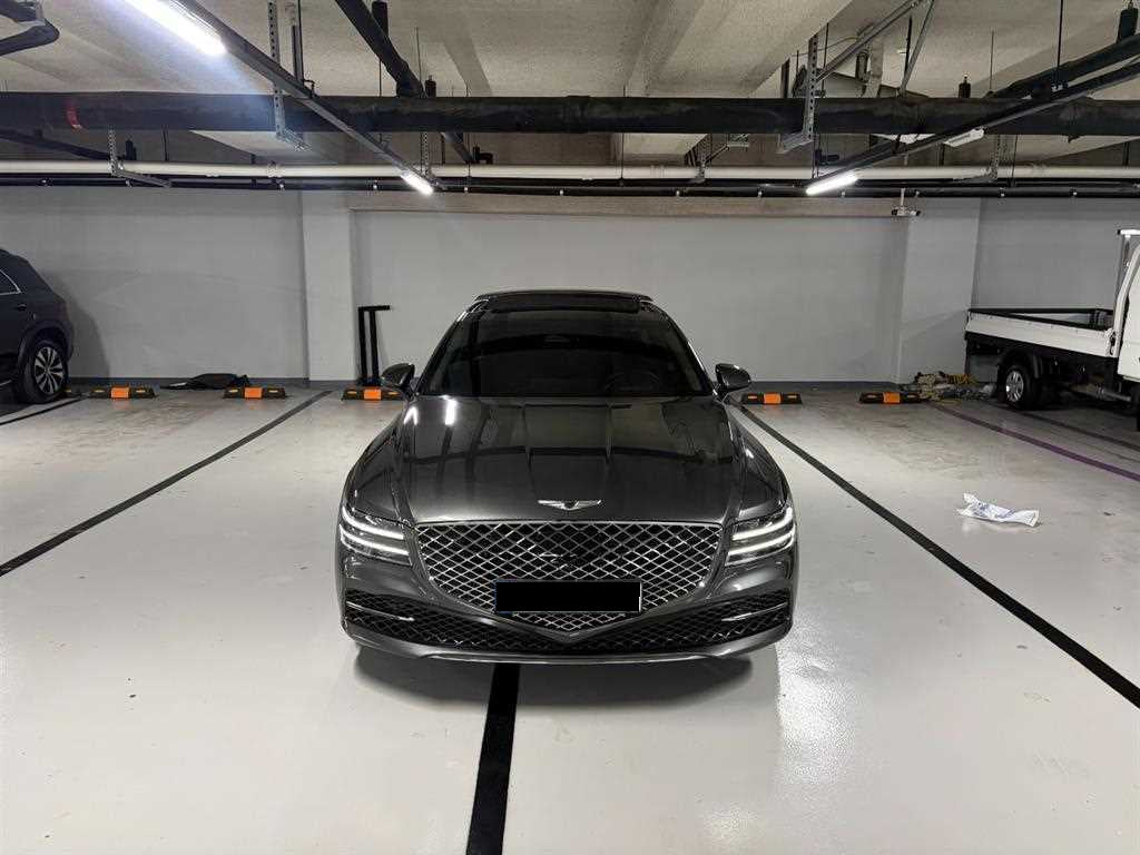 Genesis G80 — photo 01