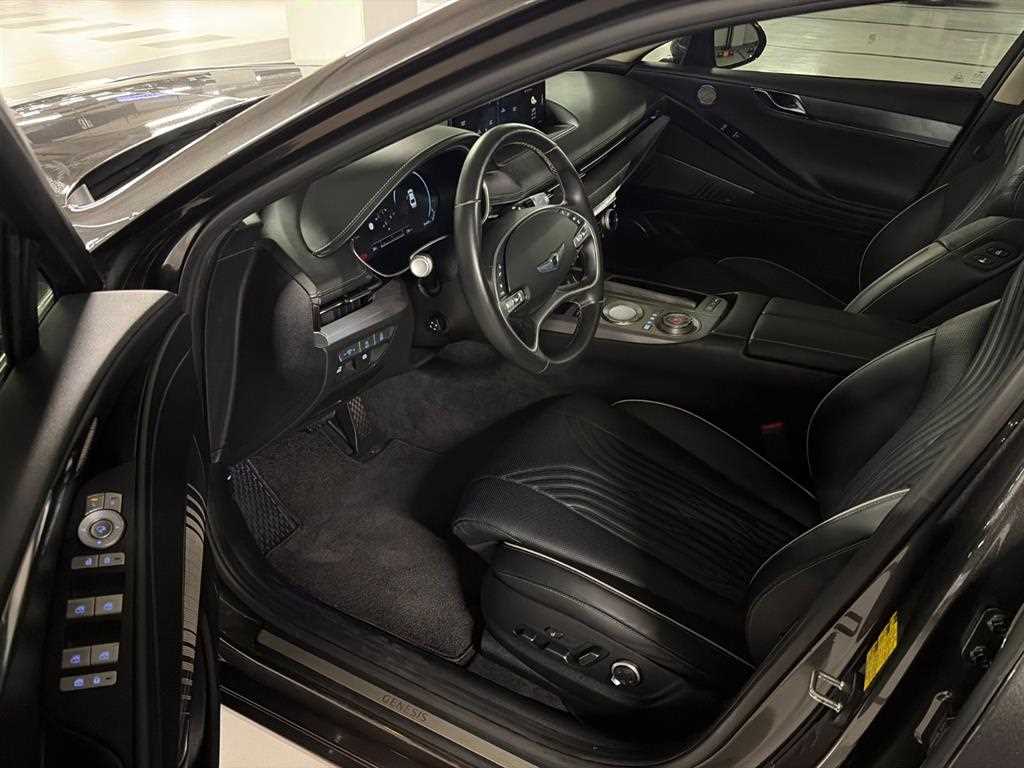 Genesis G80 — photo 05