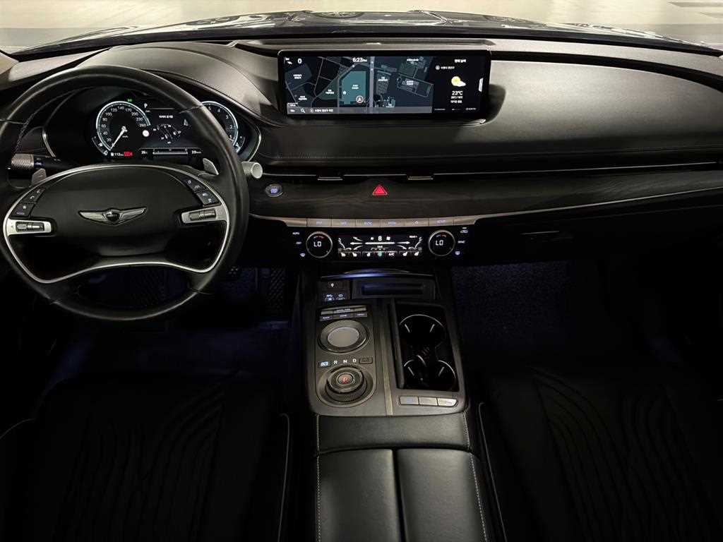 Genesis G80 — photo 07