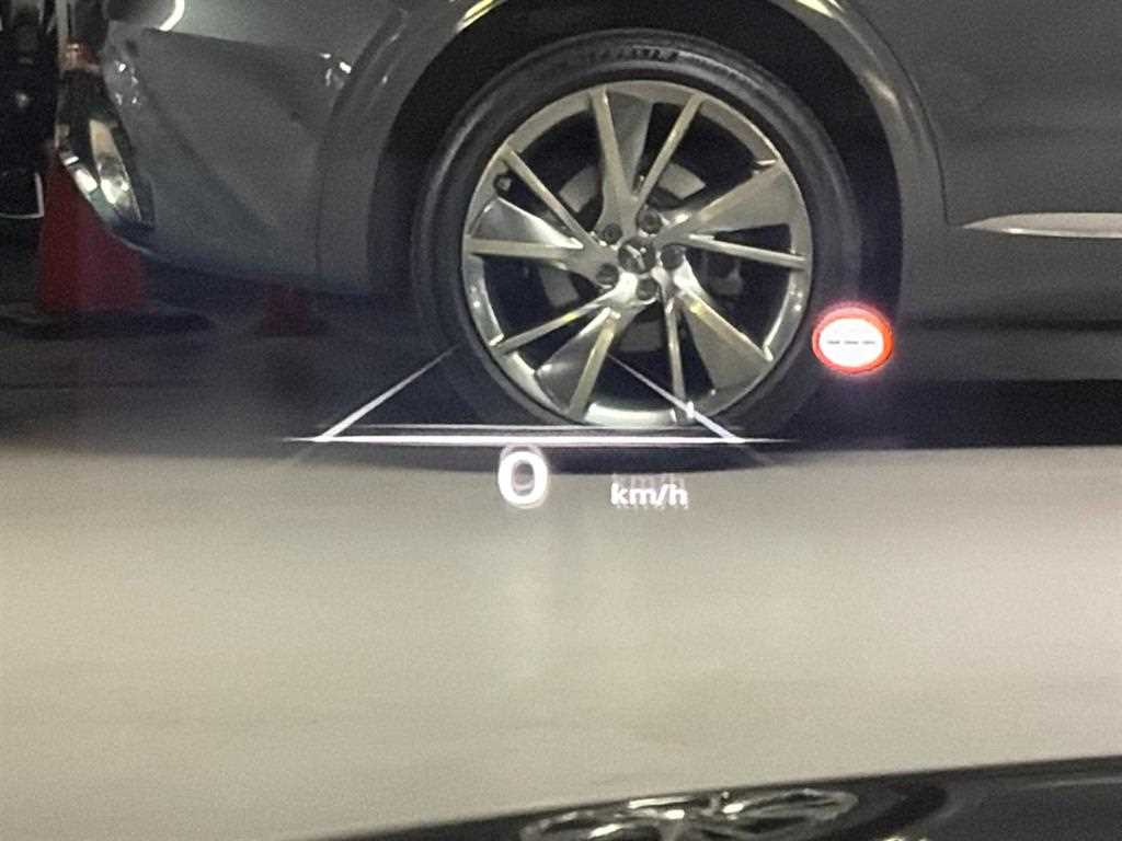 Genesis G80 — photo 10