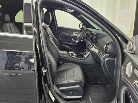Mercedes-Benz E-Class — photo 11