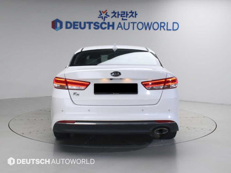 Kia K5 — photo 04