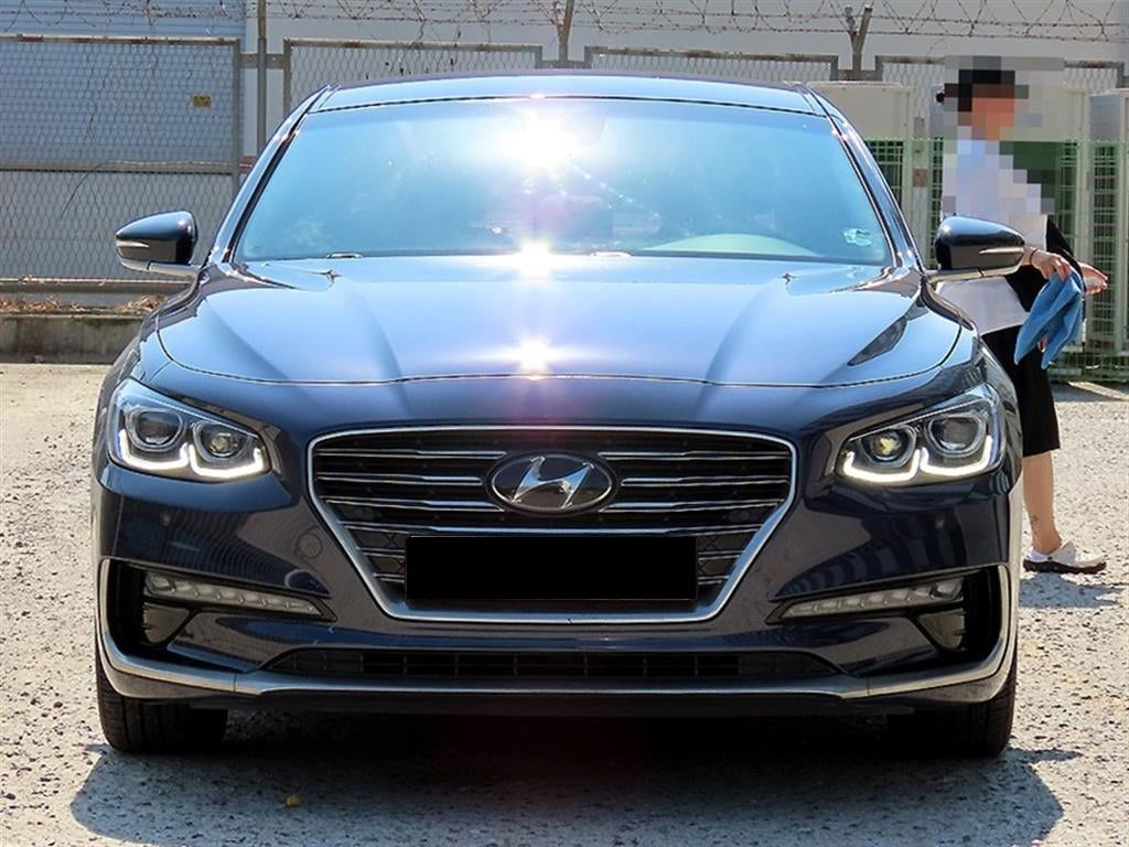 Hyundai Grandeur — photo 01