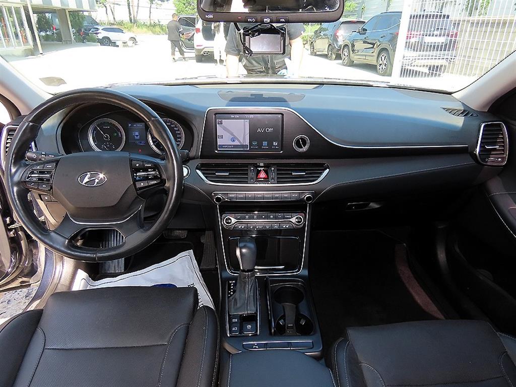 Hyundai Grandeur — photo 08
