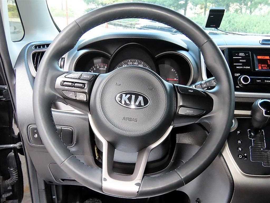 Kia RAY — photo 08