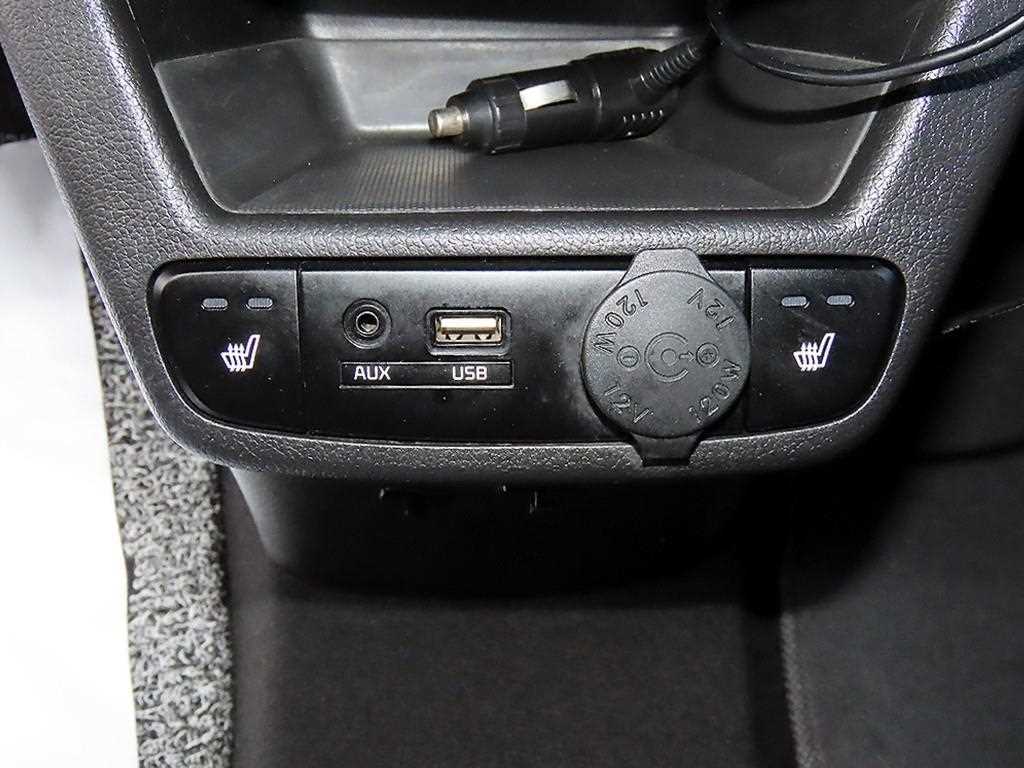 Kia RAY — photo 13