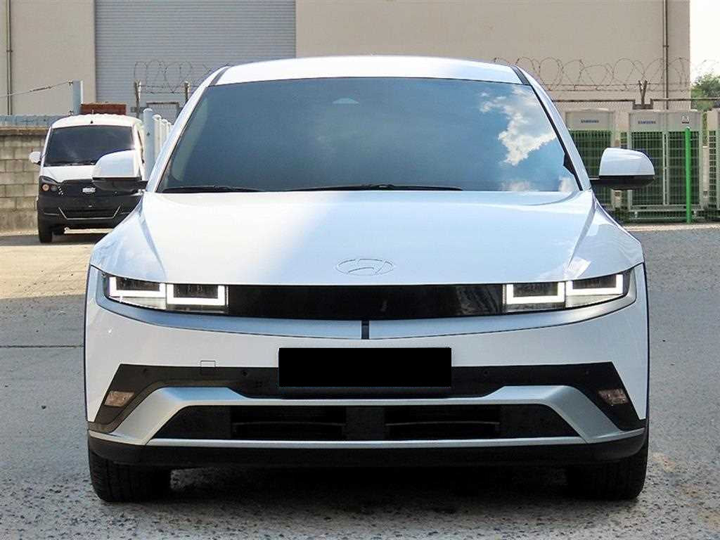 Hyundai Ioniq5 — photo 03