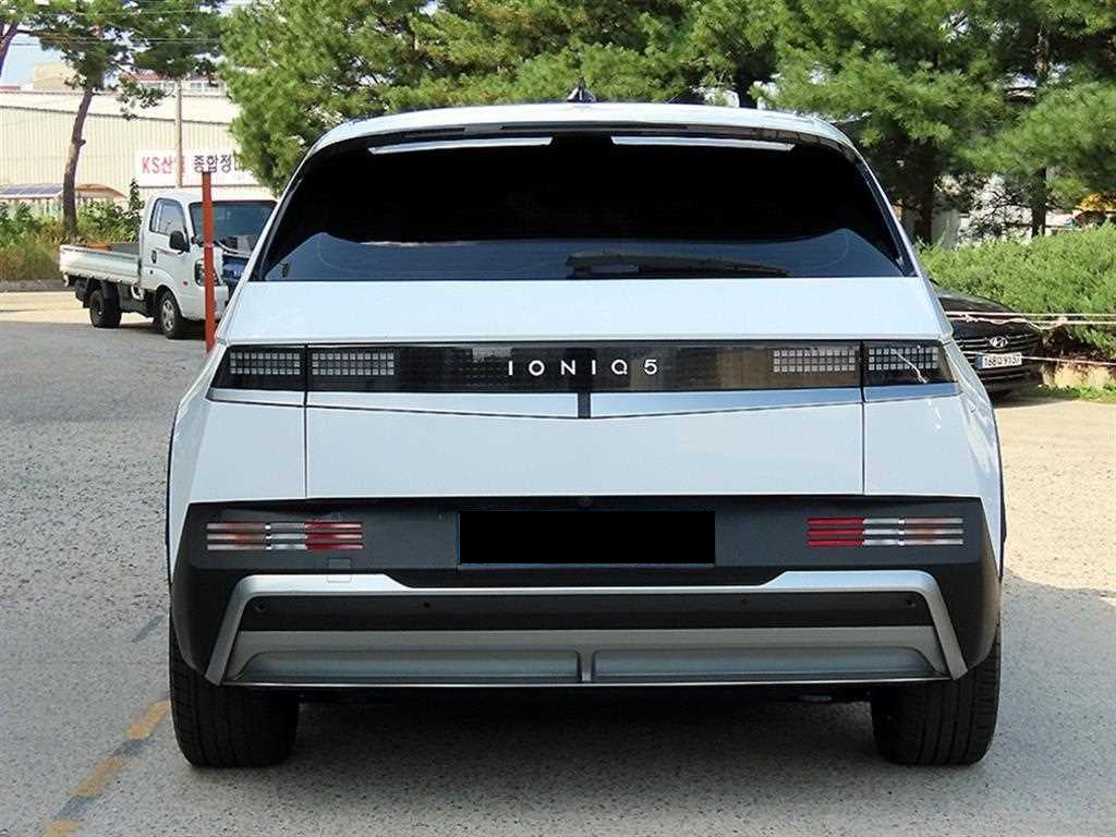Hyundai Ioniq5 — photo 05