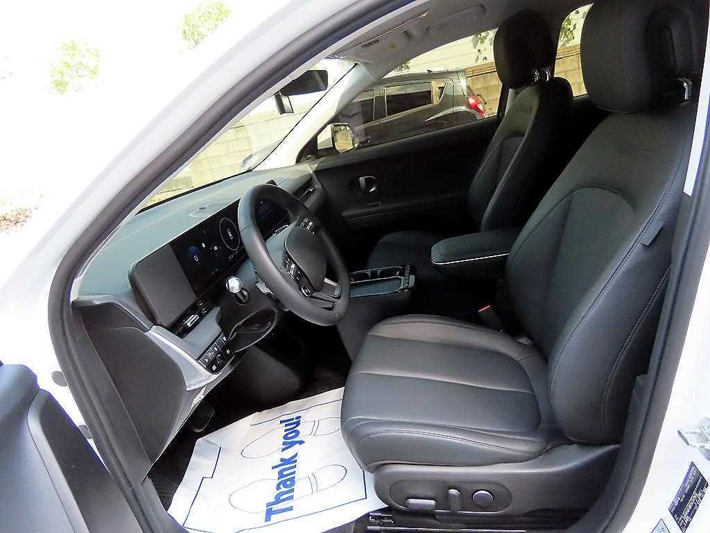 Hyundai Ioniq5 — photo 06